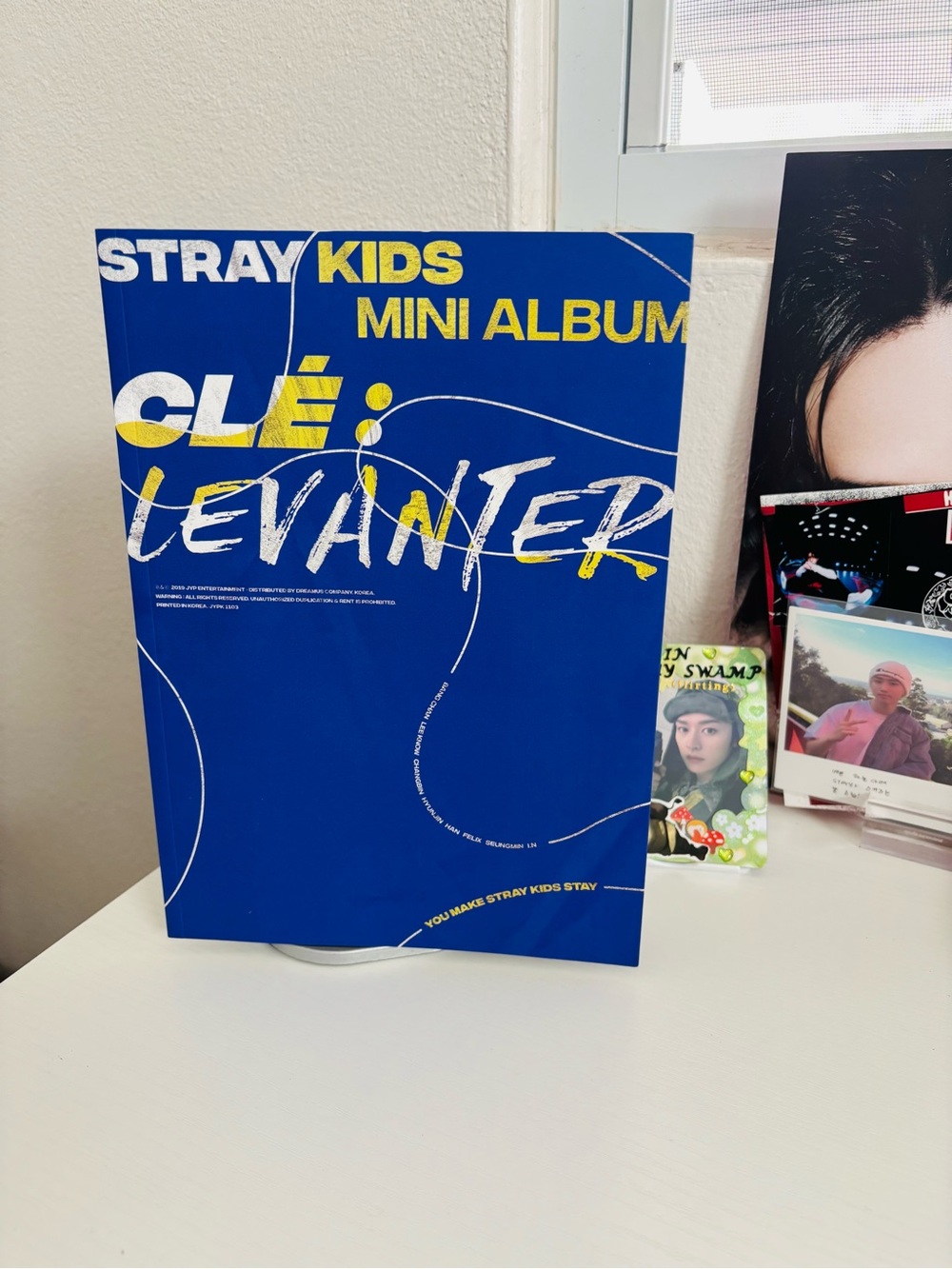 STRAY KIDS - CLE LEVANTER ALBUM + POSTER (CHANGBIN PAGE) (UNSEALED)